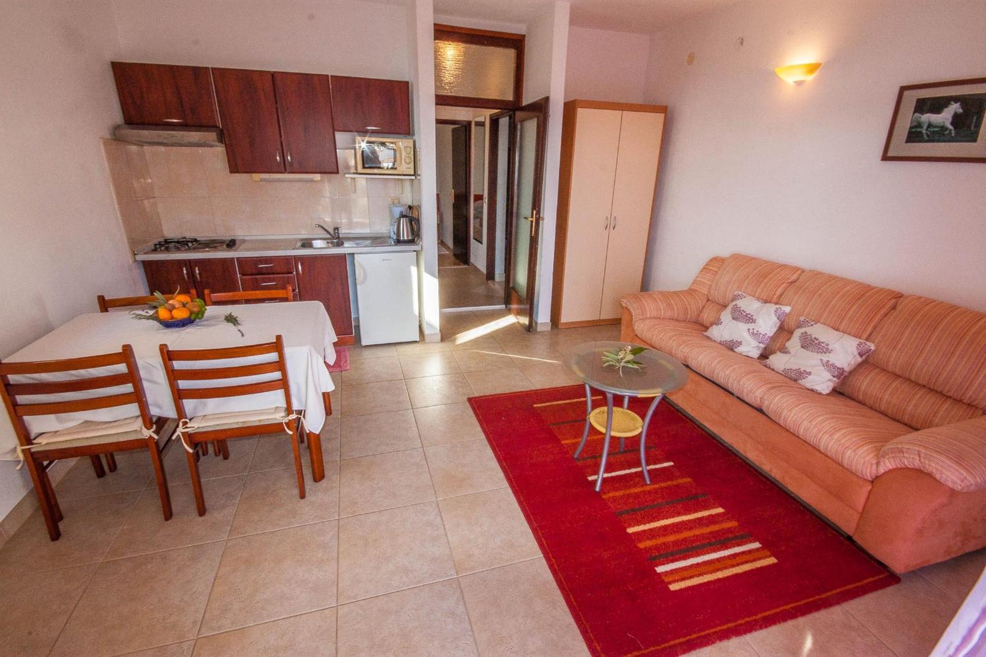 Apartments Rosanda Pakostane Exterior photo