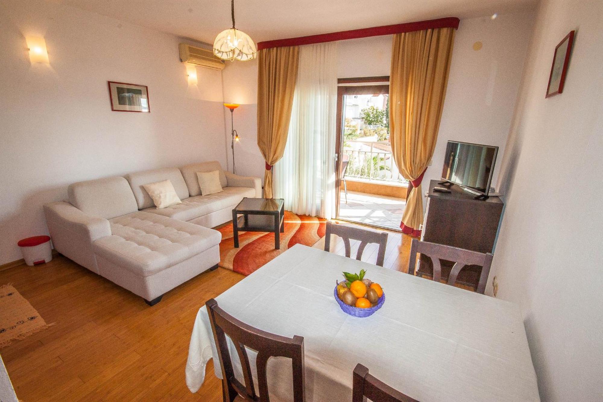 Apartments Rosanda Pakostane Exterior photo