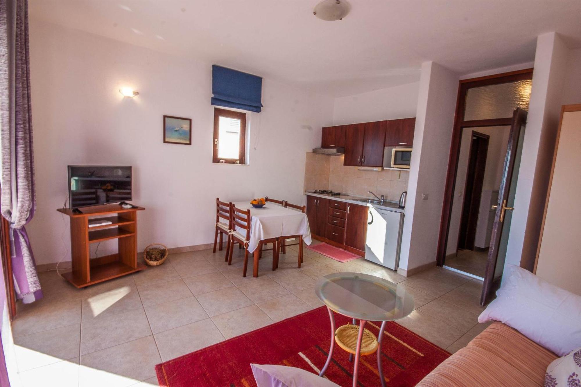 Apartments Rosanda Pakostane Exterior photo