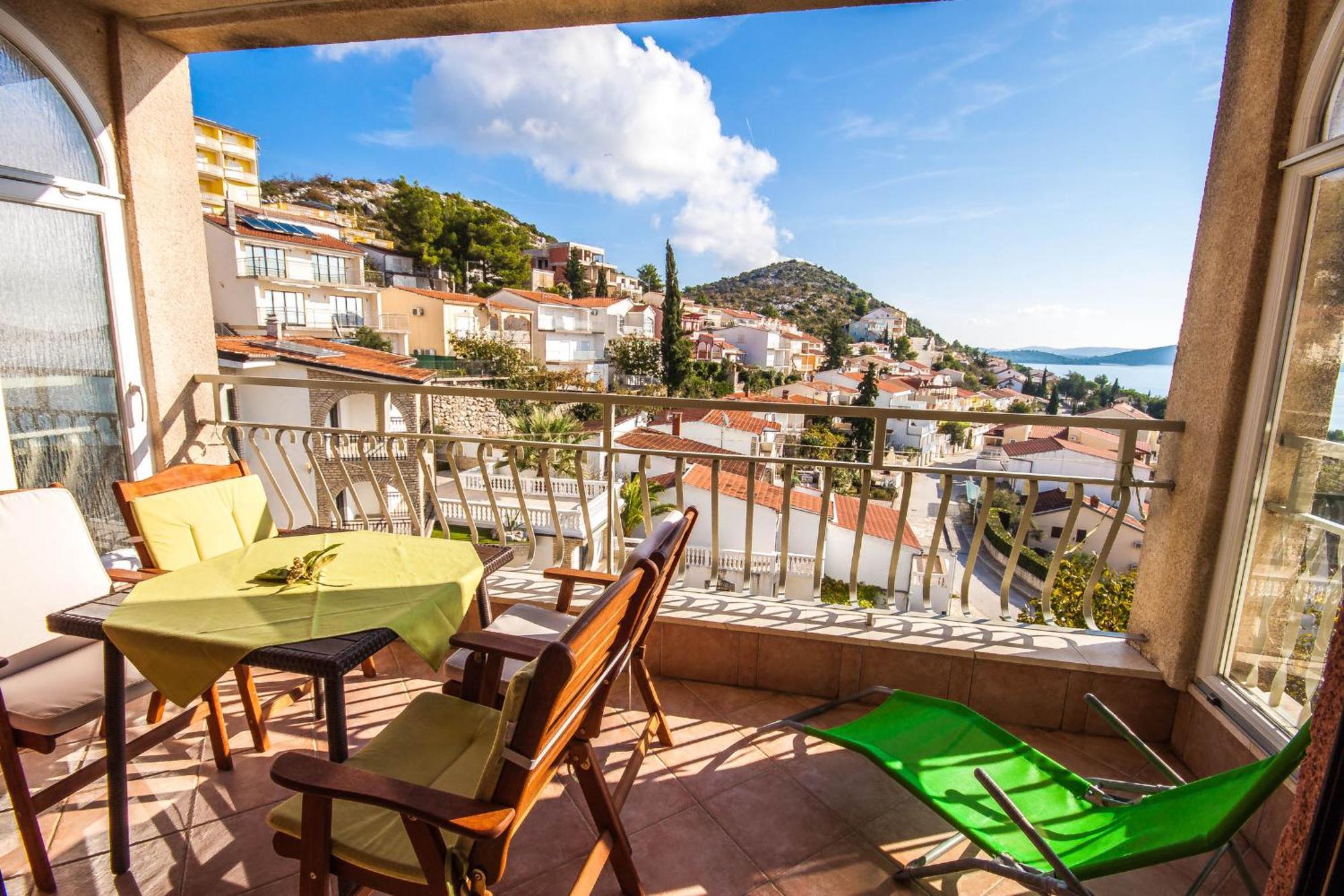 Apartments Rosanda Pakostane Exterior photo